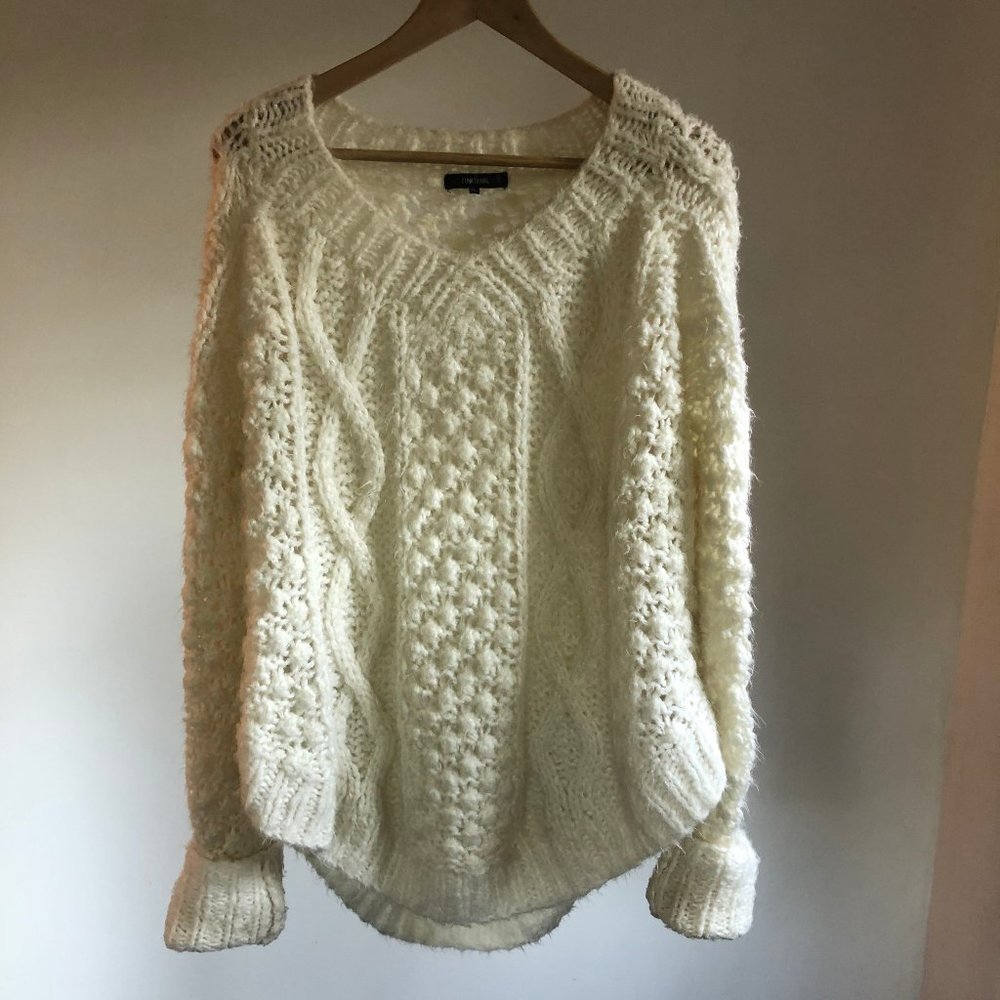 Oversize winter white knit sweater